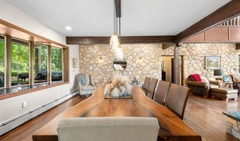 622 Golf Course Rd, Altoona, PA 16601