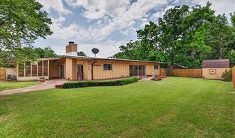 909 Lynnwood Ct, Bartlesville, OK 74006