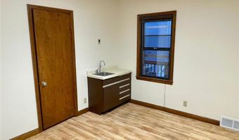 1004 S 2nd St, Alma, WI 54610
