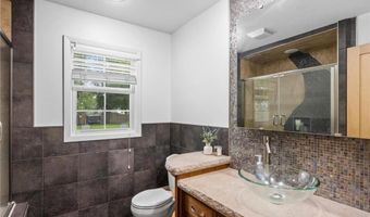 1214 S Darling Dr NW, Alexandria, MN 56308