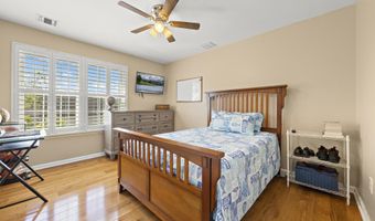 153 Vivas Dr, Barnegat, NJ 08005