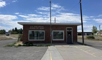 18 Central Ave, Deaver, WY 82421