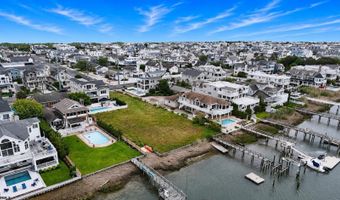 6088 Ocean Dr, Avalon, NJ 08202