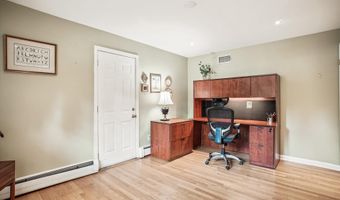 3818 N RIDGEVIEW Rd, Arlington, VA 22207