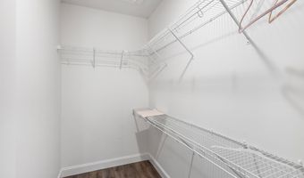 13 Douglas St, Athens, TN 37303