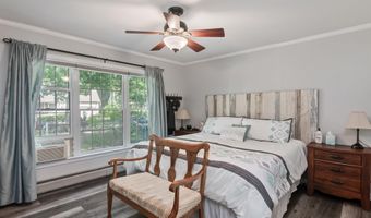 29 Grey Meadow Dr, Burlington, VT 05408