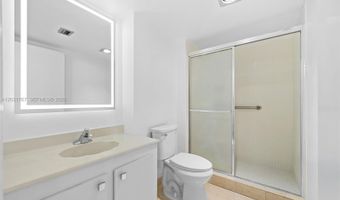 20505 E Country Club Dr 1938, Aventura, FL 33180