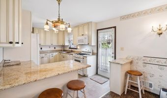 620 Pacific Ave, Beachwood, NJ 08722