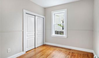427 Spring St 1, Newport, RI 02840