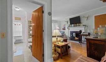 46 CHASTELLUX Ave M6, Newport, RI 02840