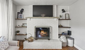 922 Palmer Rd, Columbus, OH 43212