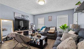 14 Parker St, Central Falls, RI 02863