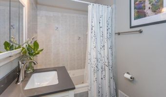130 Lake Iliff Rd, Andover, NJ 07860