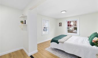 122 Elder St, Lincoln, RI 02865