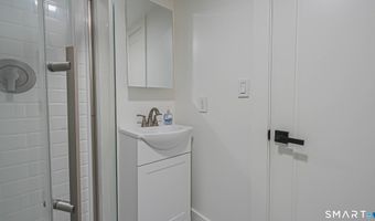 525 E Main St Trlr 76, Branford, CT 06405