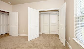 745 Champagne Dr, Biloxi, MS 39532