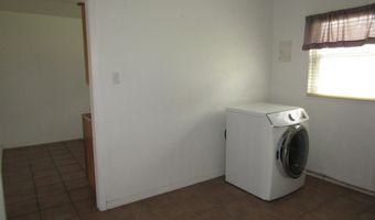 907 W Sears Ave, Artesia, NM 88210