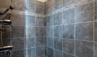 342 Eagle Point Dr, Albany, KY 42602