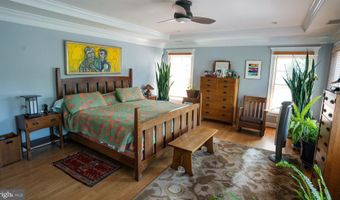 4512 WINDSOR Ln, Bethesda, MD 20814