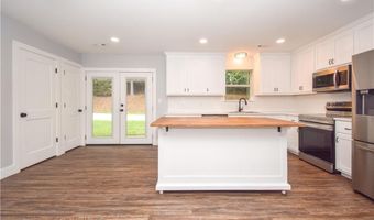 128 BROOKSIDE Dr, Alexander City, AL 35010