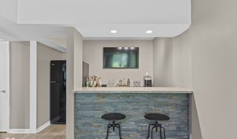 5125 Vantage Point Rd, Avon, IN 46123