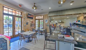621 WINTERSIDE Dr, Apollo Beach, FL 33572