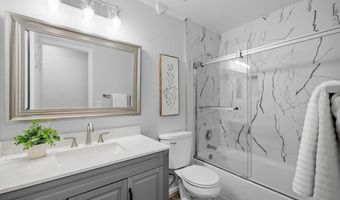 5816 PARKSIDE Dr, Cheyenne, WY 82009