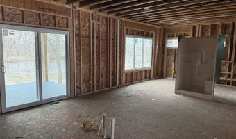 519 S 4th St, Adel, IA 50003