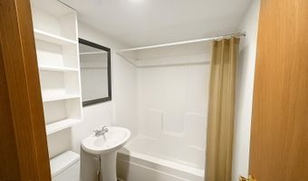 101 Peregrine Rise Dr, Big Sandy, TN 38221