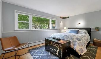 5 Van Gogh Ln, Airmont, NY 10901