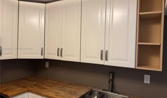 9500 W Bay Harbor Dr 7H, Bay Harbor Islands, FL 33154