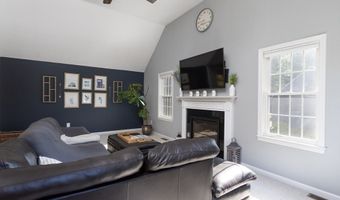 25 Calvin St, Ayer, MA 01432