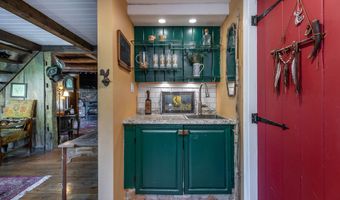 46 Crane Ln, Bethlehem, CT 06751