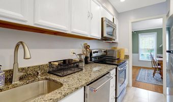 6701 WASHINGTON Blvd B, Arlington, VA 22213