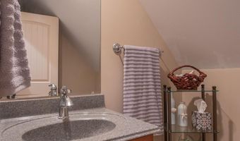 16301 Highlands Log Dr, Abingdon, VA 24210