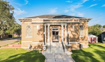 414 Broad St, Bainbridge, GA 39819