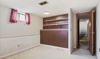 136 Cherry Ln, Burlington, VT 05401
