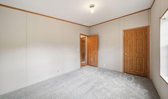 704 Hidden River Dr, Adrian, MI 49221