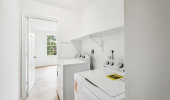 42924 MAPLEGROVE Ct, Ashburn, VA 20147