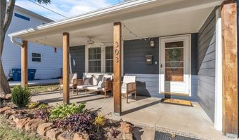 303 SE Henry St, Bentonville, AR 72712