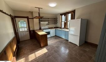 424 Center St, Alma, MI 48801