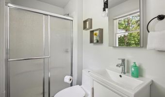 7 Grassy Brook Rd, Brookline, VT 05345