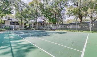 1055 KENSINGTON PARK Dr 205, Altamonte Springs, FL 32714