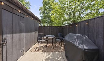 5376 Tartan Ln 32, Columbus, OH 43235