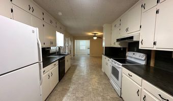 901 4th St, Adel, GA 31620