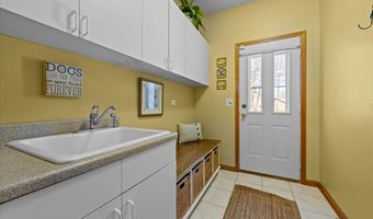 1928 N Ridge Ave, Arlington Heights, IL 60004