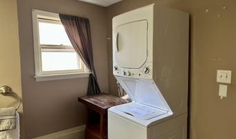 28 Mount Vernon Rd, Augusta, ME 04330