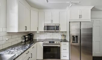 7 Grassy Brook Rd, Brookline, VT 05345