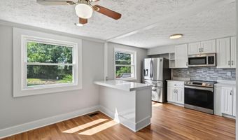 8336 CLAREMONT WOODS Dr, Alexandria, VA 22309