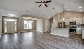 646 Sunny Pond Ln, Aynor, SC 29511